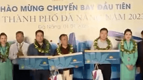 Nhiều tỉnh, thành đón đoàn khách quốc tế đầu tiên “xông đất” năm 2023