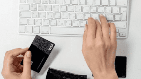 Tại sao bạn nên cân nhắc sử dụng thẻ tín dụng khi mua sắm trực tuyến?