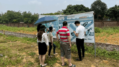 Nhà đầu tư bất động sản: Xuống tiền bắt "đáy" kỳ vọng thị trường sớm khởi sắc