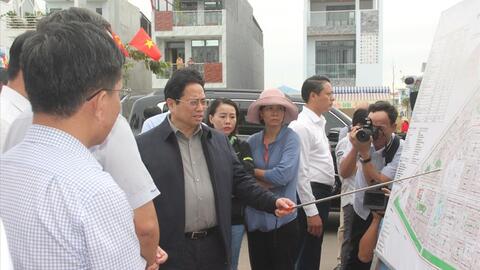 Thủ tướng kiểm tra tiến độ sân bay Long Thành