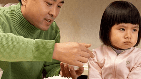 Hiệu trưởng Đại học số 1 châu Á: Cha mẹ làm 2 điều này là đang đẩy tương lai trẻ vào ngõ cụt, thay đổi để con cái có được thành công
