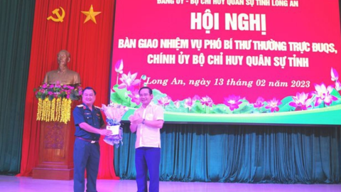 Bổ nhiệm tân Phó Chính ủy Quân khu 7