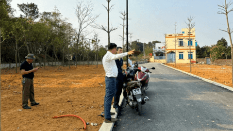 Theo chân nhà đầu tư đi săn đất ở vùng ven đô: Giá giảm 50% vẫn "lắc đầu"