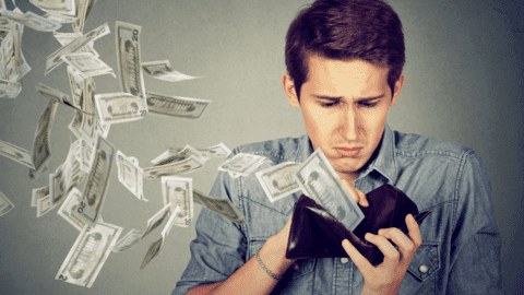 Doanh nghiệp BĐS: Mỗi ngày “mở mắt” phải trả hàng chục tỷ tiền lãi, riêng Novaland có chi phí lãi vay thấp "kỳ lạ"