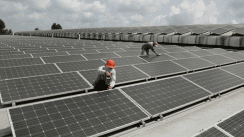 Phát triển năng lượng Mặt Trời và gió giúp EU tiết kiệm 12 tỷ euro