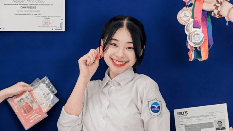 Nữ sinh đạt 8.5 IELTS ngay ở lần thi đầu chia sẻ cách ôn luyện để đạt mức điểm này trong vòng 3 tháng