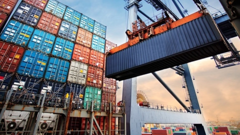Tốc độ tăng trưởng và quy mô nền kinh tế Việt Nam khiến thế giới kinh ngạc