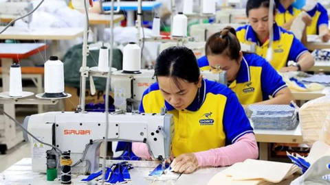 Khó khăn đơn hàng, ngành dệt may ứng phó với tiền lệ chưa từng có