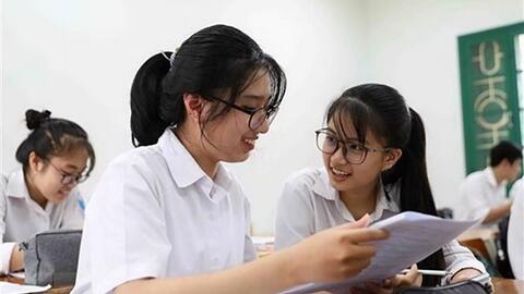 Trường đại học nào chuyển học trực tuyến sau dịp nghỉ lễ?