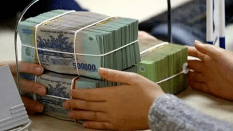 Nâng mức giao dịch phải báo cáo NHNN lên 400 triệu đồng: Áp dụng với những ai?