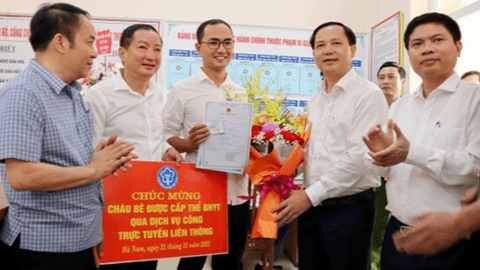 Bắt đầu cấp giấy khai sinh và thẻ BHYT cùng lúc cho trẻ dưới 6 tuổi