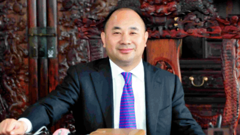 CEO lương triệu đô bỏ việc, làm "ông chủ của chính mình": Tưởng liều lĩnh mà hóa ra "ủ mưu" từ lâu, đánh nhanh thắng gọn để nắm giữ loại khoáng sản trăm tỷ
