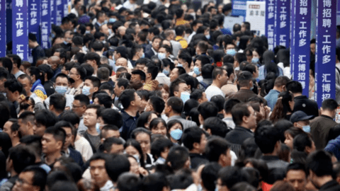 Trung Quốc đứng trước bờ vực giảm phát