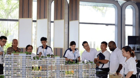 “Khốc liệt” cuộc đua giá và chính sách trên thị trường căn hộ phía Nam: Kẻ tám lạng, người nửa cân