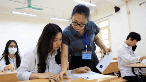 Hai thủ khoa toàn quốc đạt 29,8 điểm đến từ Thanh Hoá, TP.HCM