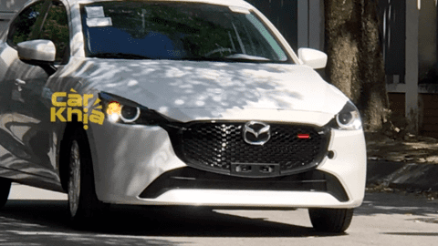 Mazda2 2023 đã về Việt Nam: Thêm bản thể thao kiểu CX-5, có thể sắp ra mắt vì bản cũ đang giảm giá rất mạnh