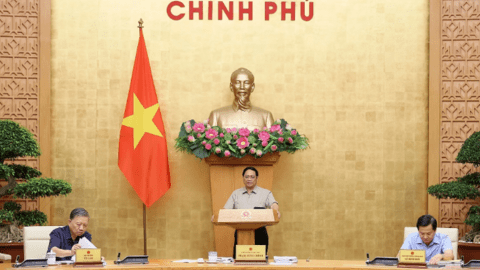 Thủ tướng: Tập trung triển khai 8 nội dung quan trọng trong xây dựng, hoàn thiện thể chế