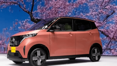 Một mẫu xe điện mini của Nhật Bản đang gây bão tại thị trường nội địa: Giá bán hơn 300 triệu đồng, luôn trong tình trạng “cháy” hàng