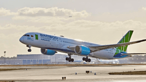 Bamboo Airways dư thừa hàng trăm phi công, tiếp viên, Vietjet nhận giúp 70 người, Vietnam Airlines đang nghiên cứu