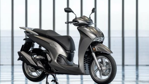 Xả hàng cận Tết, Honda SH 350i bất ngờ "chạm đáy", bán thấp hơn giá đề xuất tới 22 triệu đồng