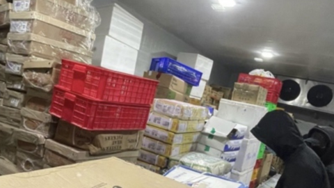 Phát hiện kho đông lạnh chứa gần 2.200kg thực phẩm không rõ nguồn gốc