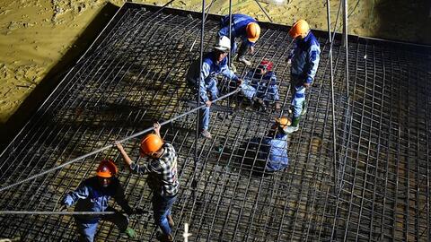 Dồn lực thi công 3 ca, 4 kíp, 24/7 để hoàn thành dự án đường dây 500kV mạch 3