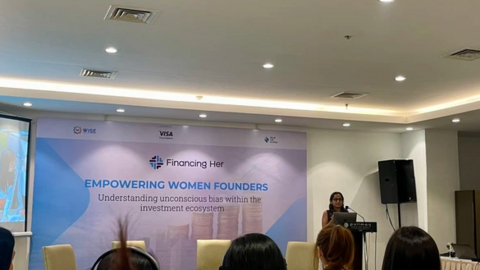 Nữ founder đi gọi vốn: Làm việc 16 tiếng/ngày liên tục trong vòng 3-4 năm vẫn bị coi là do “may mắn”?