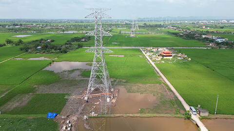 Bộ Giao thông vận tải yêu cầu các đơn vị liên quan hỗ trợ triển khai dự án đường dây 500kV mạch 3