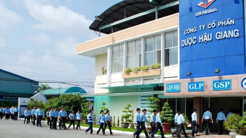 Doanh nghiệp dược lớn nhất sàn chứng khoán Việt Nam chốt ngày chia cổ tức kỷ lục, gần nghìn tỷ sắp về túi cổ đông
