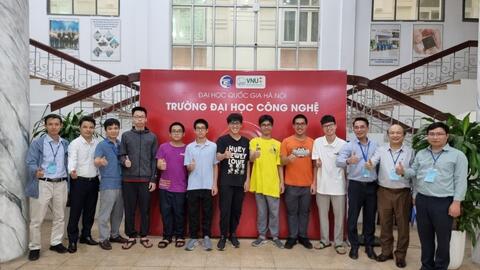 Học sinh Việt Nam giành 7 huy chương Olympic Tin học
