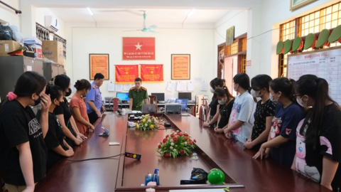 Khởi tố thêm 11 bị can trong đường dây lừa đảo giả danh Shopee