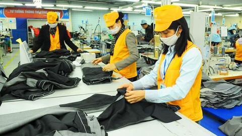 Xuất khẩu dệt may thu về hơn 15,8 tỷ USD