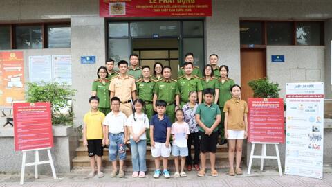 Huyện Phú Xuyên triển khai cấp căn cước cho trẻ em dưới 14 tuổi