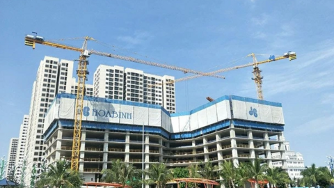 Xây dựng Hòa Bình: Từ nhà thầu đầu tiên lên sàn chứng khoán, đến bị huỷ niêm yết phải giao dịch trên UpCOM