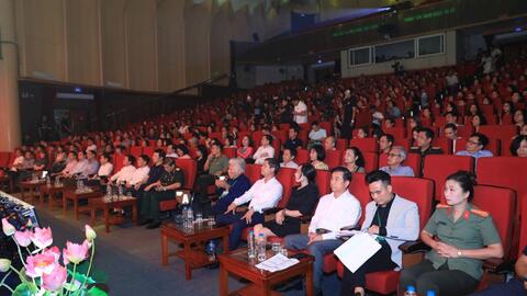 Khắc sâu tình dân tộc, nghĩa đồng bào, cùng vượt qua thiên tai