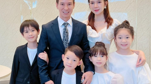 Con trai tiểu thư Hà Thành nức tiếng và đạo diễn trăm tỷ trổ mã ở tuổi 13: Biết 4 thứ tiếng, 10 tuổi đã làm được điều bất ngờ