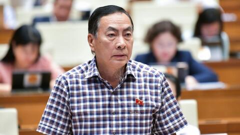Bộ trưởng Nguyễn Mạnh Hùng trả lời chất vấn về đạo đức báo chí