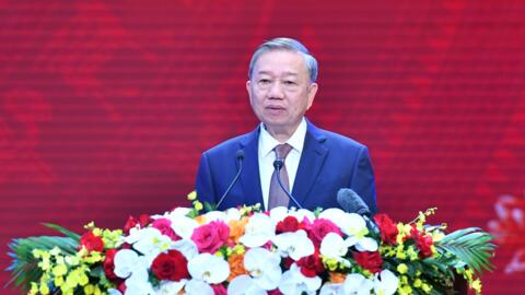 Vinh quang đòi hỏi nỗ lực lớn lao, bứt phá mạnh mẽ, đưa đất nước vững bước vào kỷ nguyên giàu mạnh*