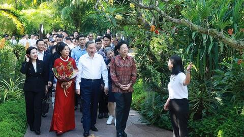 Tổng Bí thư Tô Lâm và Phu nhân dự Lễ đặt tên hoa lan tại Vườn thực vật quốc gia, Singapore