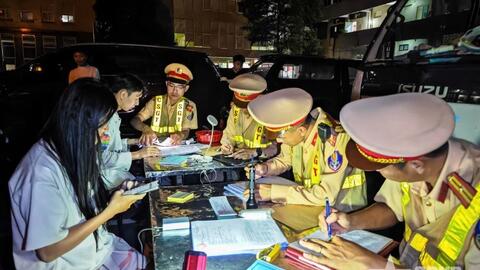 Pháp luật và cuộc sống: Bài học đắt giá vì giao xe cho con chưa đủ điều kiện lái xe