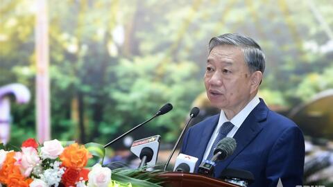 Tổng Bí thư Tô Lâm gặp mặt cựu chiến binh, thanh niên xung phong, dân quân tự vệ tham gia kháng chiến chống Mỹ