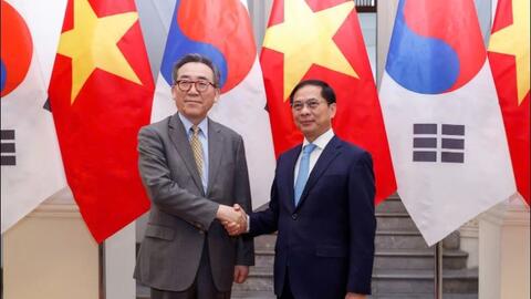 Thúc đẩy phát triển thực chất quan hệ Đối tác chiến lược toàn diện Việt Nam - Hàn Quốc