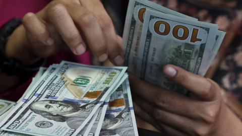 Tỷ giá USD hôm nay (23-4): Đồng USD lấy lại đà tăng