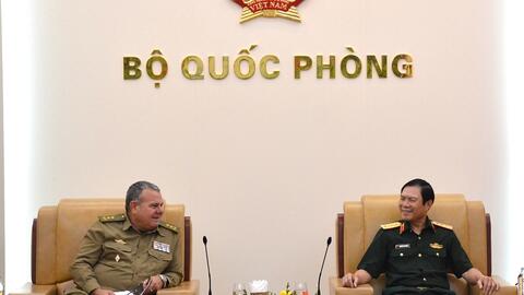 Đại tướng Nguyễn Tân Cương hội kiến Chủ nhiệm Chính trị các Lực lượng vũ trang cách mạng Cuba