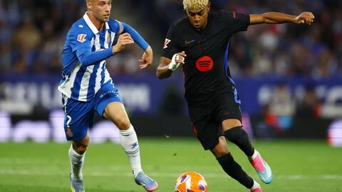 Kết quả bóng đá ngày 16/5: Barcelona vô địch La Liga
