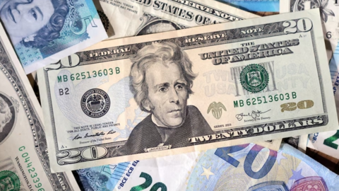Tỷ giá USD hôm nay (22-5): Đồng USD trượt khỏi mốc 100