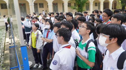 TP Hồ Chí Minh: Các thí sinh làm thủ tục dự thi lớp 10 năm học 2025-2026