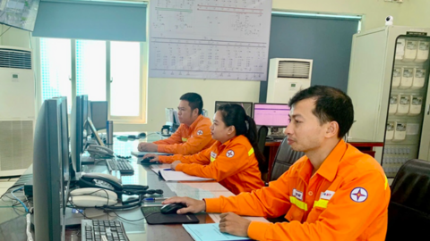 EVNNPT cấp điện an toàn, ổn định 8 tháng năm 2025