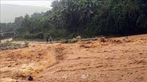 Hỗ trợ khẩn cấp 1.350 tỷ đồng khắc phục hậu quả thiên tai