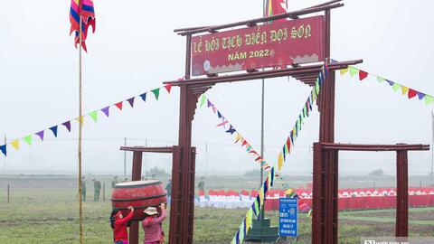 Độc đáo trâu hoá hổ trong Lễ hội Tịch điền Đọi Sơn